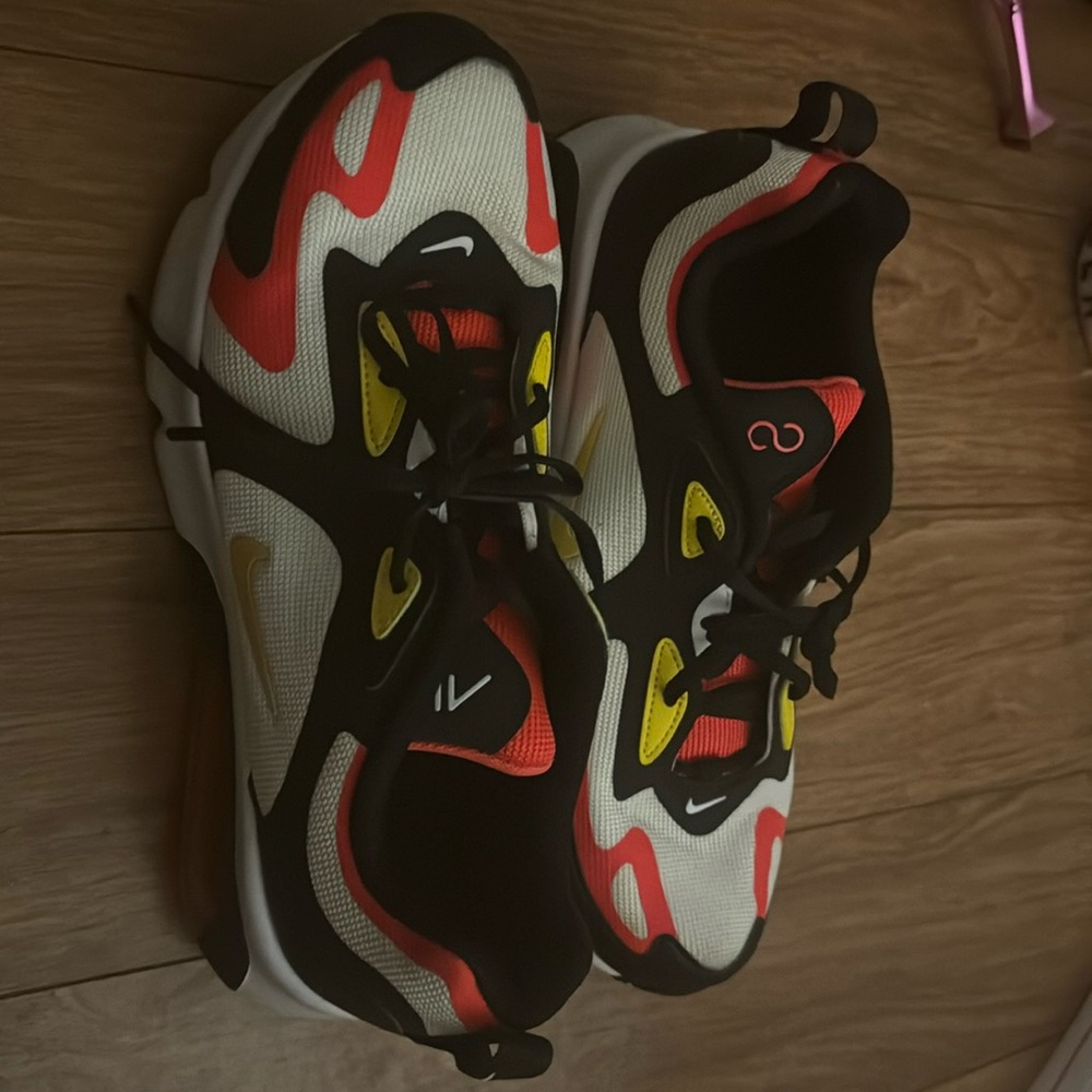 Nike air 200. Size 7.5